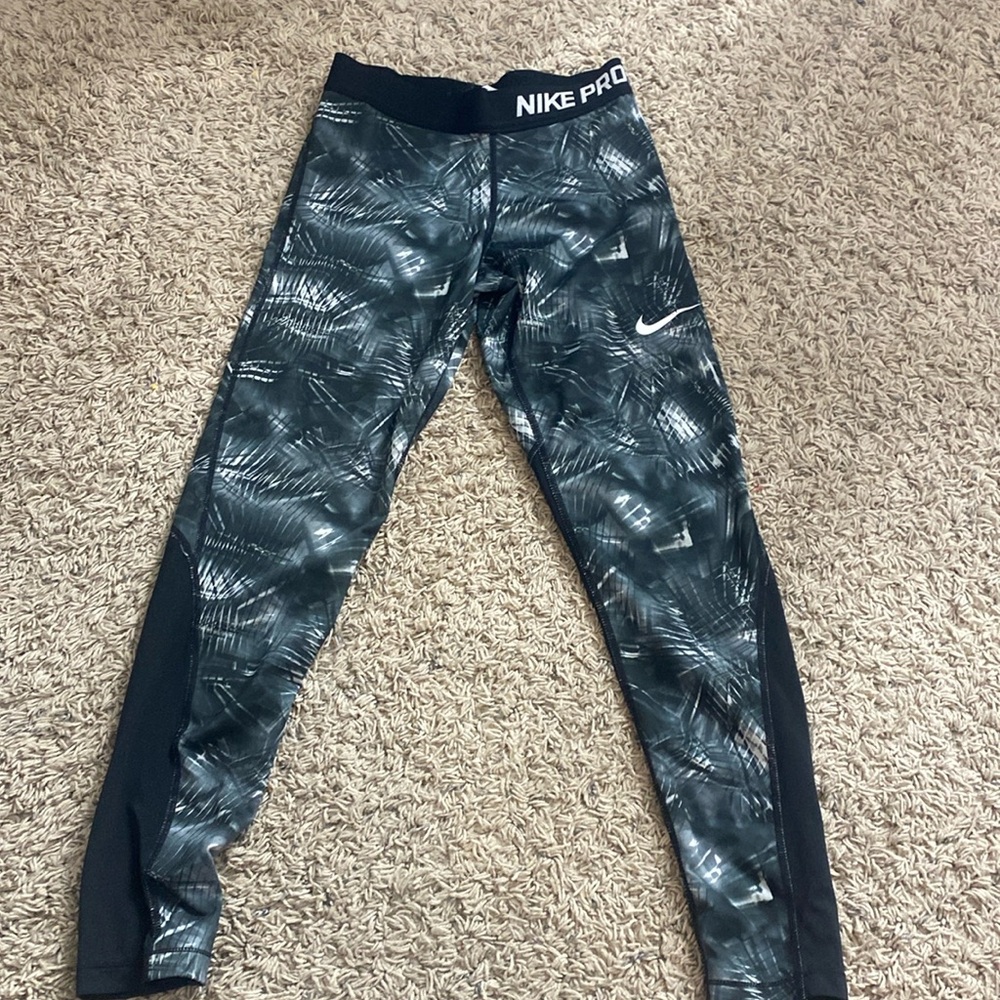 Nike pro leggings